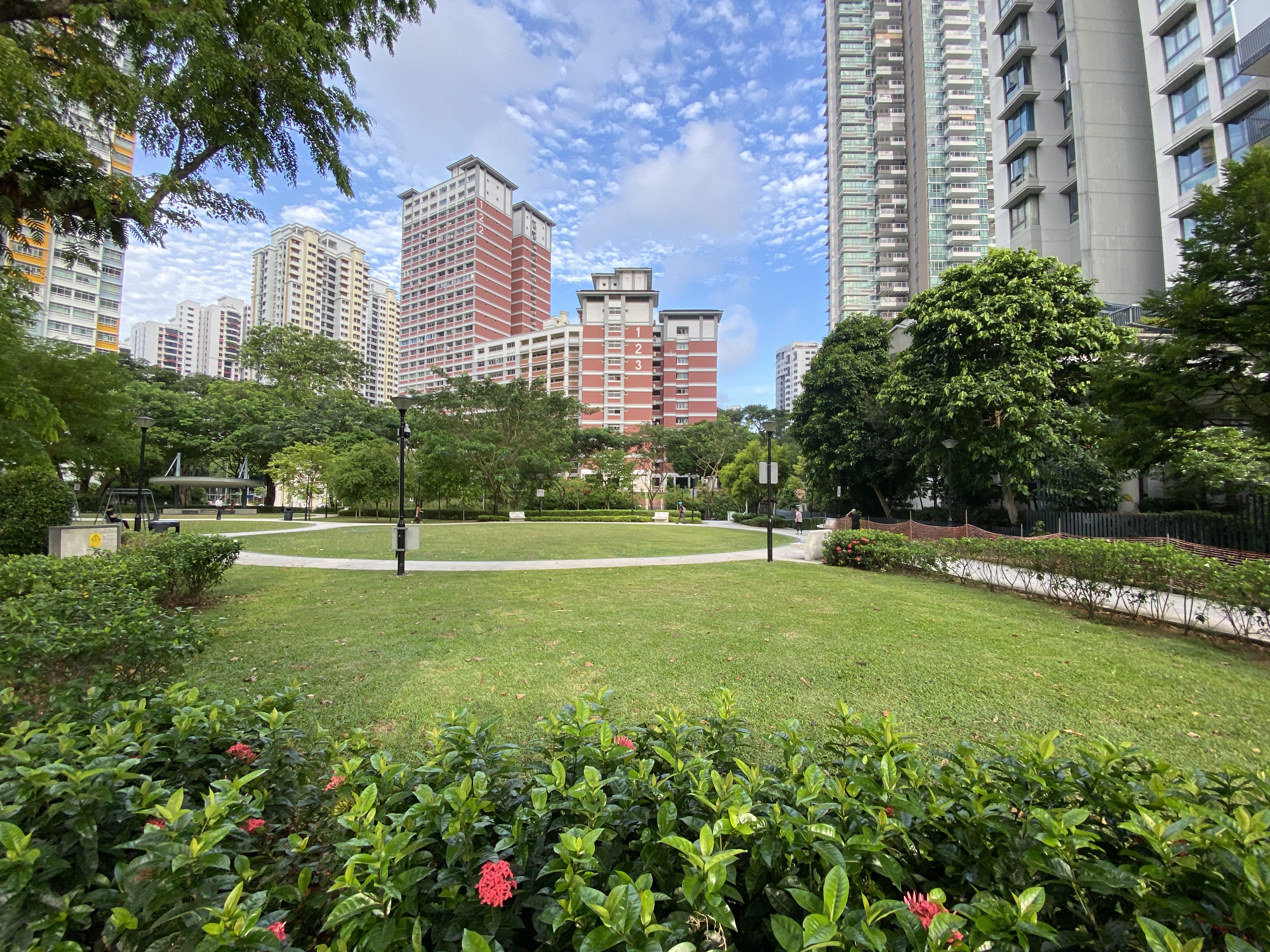 Green HDB neighbourhood garden in Singapore